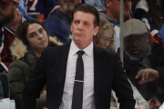 [NHL] 拉姆伯特确认执教西雅图克拉肯，接替比尔斯马