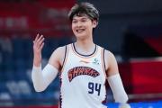 上海男篮逆袭夺冠？洛夫顿李添荣能否引领疯狂鲨鱼再创辉煌？