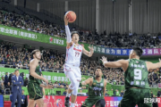广东男篮逆袭秘诀大揭秘！杜锋如何将三位被唾弃球员打造成球队救星？