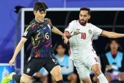 “1-1惊天逆转！韩国队遭遇世界杯预选赛滑铁卢，国足能否抓住机会？”