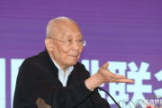 魏纪中：体育界的争议人物，他的行为真的无可非议吗？