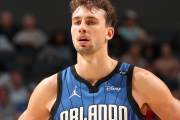伤病潮中崛起的奇迹！NBA哪支队伍能逆境中夺冠？