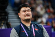 姚明退休后的生活：豪车出行、豪宅居住，他真的享受到了退休的乐趣吗？