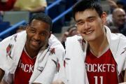 姚明退役13年后，他的NBA退休金竟然高达128万！你猜猜他是怎么做到的？