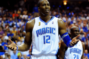 21世纪NBA状元大揭秘：詹姆斯与本内特，谁才是真正的王者？