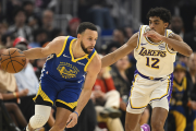 湖人逆袭！在浓眉仅打7分钟的情况下，他们如何战胜勇士并刷新NBA圣诞大战得分纪录？