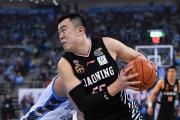 辽篮困境能否逆转？图雷离队，新外援加盟，赵继伟能否带领球队重振雄风？