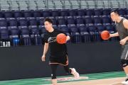 辽篮困境能否逆转？图雷离队，新外援加盟，赵继伟能否带领球队重振雄风？