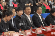 孙颖莎的“一举三得”策略能否助力深圳大学在乒超总决赛中逆袭山东鲁能？
