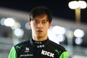 中国车手周冠宇在F1赛道上的逆袭：他如何成为全场最佳？
