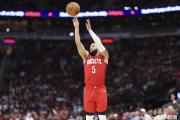 火箭主场失利，热火逆转取胜：NBA赛场上的激烈对决，你错过了哪些精彩瞬间？