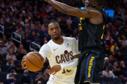 威少创造NBA奇迹，今日最佳非他莫属？约基奇与恩比德的辉煌数据黯然失色！