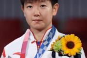 孙颖莎3-1逆转何卓佳，乒超联赛解说偏向性引发争议，你认为这是否影响了比赛的公正性？