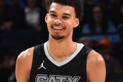 震惊！NBA赛场惊现54分惨案，卫冕冠军凯尔特人如何做到？