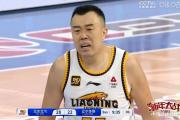 北京男篮如何在周琦复出后大胜辽宁？揭秘张才仁27分神勇表现背后的故事！