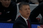 “篮球场变成‘奥斯卡’？CBA裁判会议紧急点名‘新恶汉’，假摔脏动作何时休？”