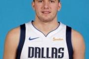 高薪低效？鹈鹕双核表现引争议，NBA球迷：他们真的值这个价吗？