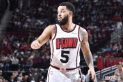 火箭胜湖人，谁是MVP？