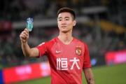 韦世豪的举报引发广州队准入危机：他的行为是正义之举还是忘恩负义？