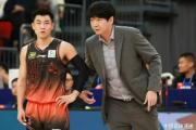 CBA风云突变：广厦逆袭辽宁，山东广东争霸，谁能笑到最后？