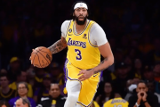 湖人豪赌15人大交易，詹姆斯甘当三号人物？这场史诗级交易能否改写NBA历史？