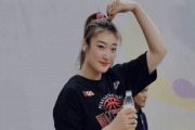 中国女篮五朵金花：韩旭闪耀WNBA，李梦风波后何去何从？