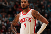 火箭三少狂飙75分，范乔丹致敬哈登，白魔成局外人？揭秘NBA赛场上的惊人对决！