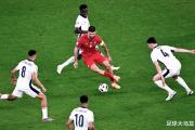 欧洲杯惊魂夜：英格兰1-1战平丹麦，内讧爆发，出线命悬一线