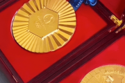 金牌背后的争议：郭斌的大手笔是支持还是另有图谋？