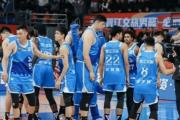中国男篮悍将焦泊乔赛季报销，两处韧带断裂：这是否预示着广州男篮重建之路的艰难挑战？