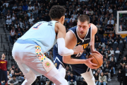 年薪5576万却成NBA下滑最快超巨？库里，你真的无辜吗？