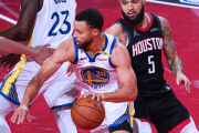 年薪5576万却成NBA下滑最快超巨？库里，你真的无辜吗？
