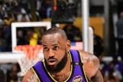 湖人崛起，詹姆斯再创辉煌？揭秘NBA赛场上的荣耀与挑战