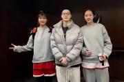 广东宏远篮球俱乐部迎来三大喜讯，徐杰荣膺CBA第一后卫，胡明轩即将回归，锋线强援加盟，这是否预示着球队将迎来新的辉煌？