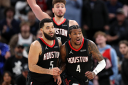 火箭如何在缺少两大主力的情况下创造NBA奇迹？