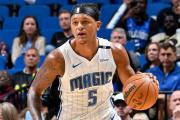 NBA风云再起：巴特勒誓守太阳，全明星票选悬念迭生，班凯罗王者归来？