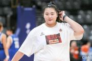 女篮国手闪电复出加盟豪门，是追求梦想还是金钱诱惑？