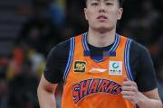 CBA赛场上的五大明星：他们能否扛起中国男篮的大旗？