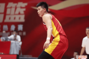 男篮惊险绝杀背后：谁是满分英雄？谁又遗憾崩盘？