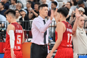 深圳男篮主帅周鹏：为何将得分王佩里扫地出门？