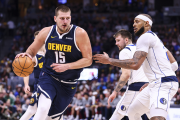 “约基奇再创神迹，NBA总裁萧华会如何应对？”