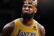 三分球传奇继续书写！老詹能否超越科沃尔，跻身NBA历史三分榜前五？