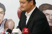 姚明卸任篮协主席后的新身份：他真的“甩手不管”了吗？