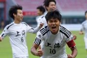国足未来之星？揭秘两位备受瞩目的青年才俊，他们能否成为下一个武磊？